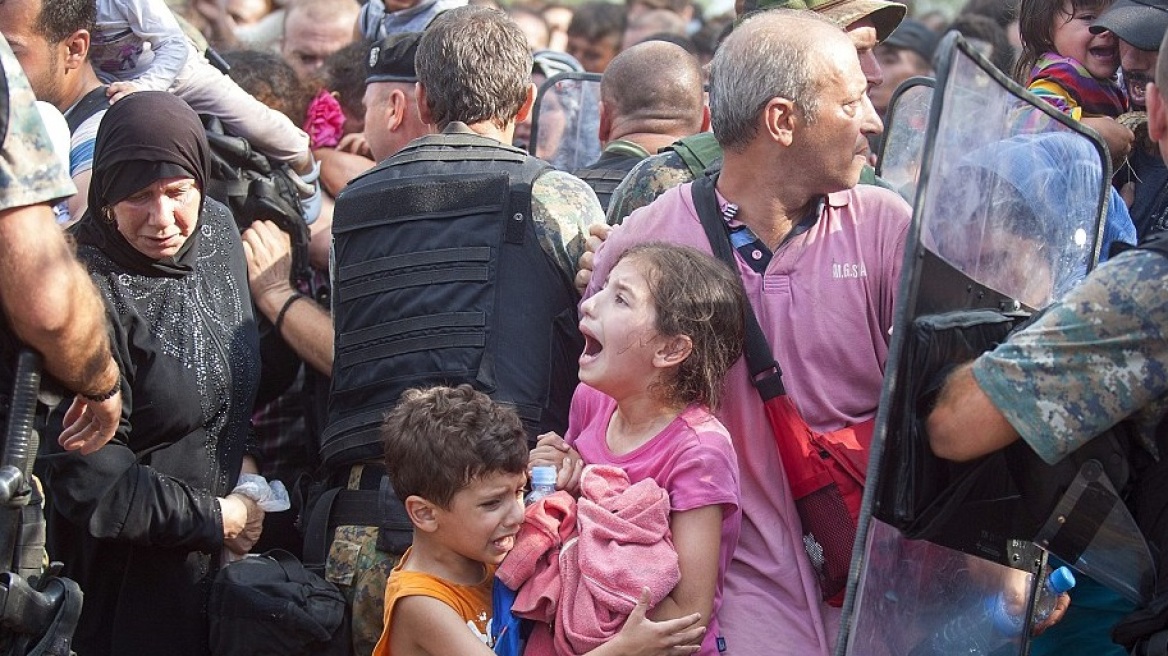 Κομισιόν: Τα κράτη-μέλη ευθύνονται για τις καθυστερήσεις στο προσφυγικό